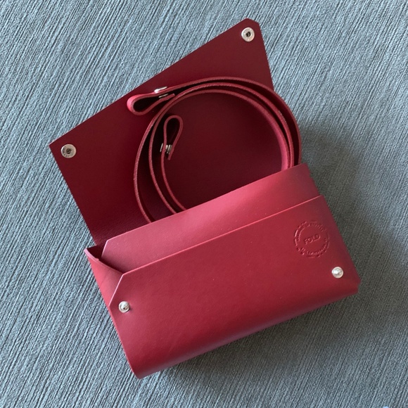 Reformation Handbags - REFORMATION - Lemur Clutch Fold Purse